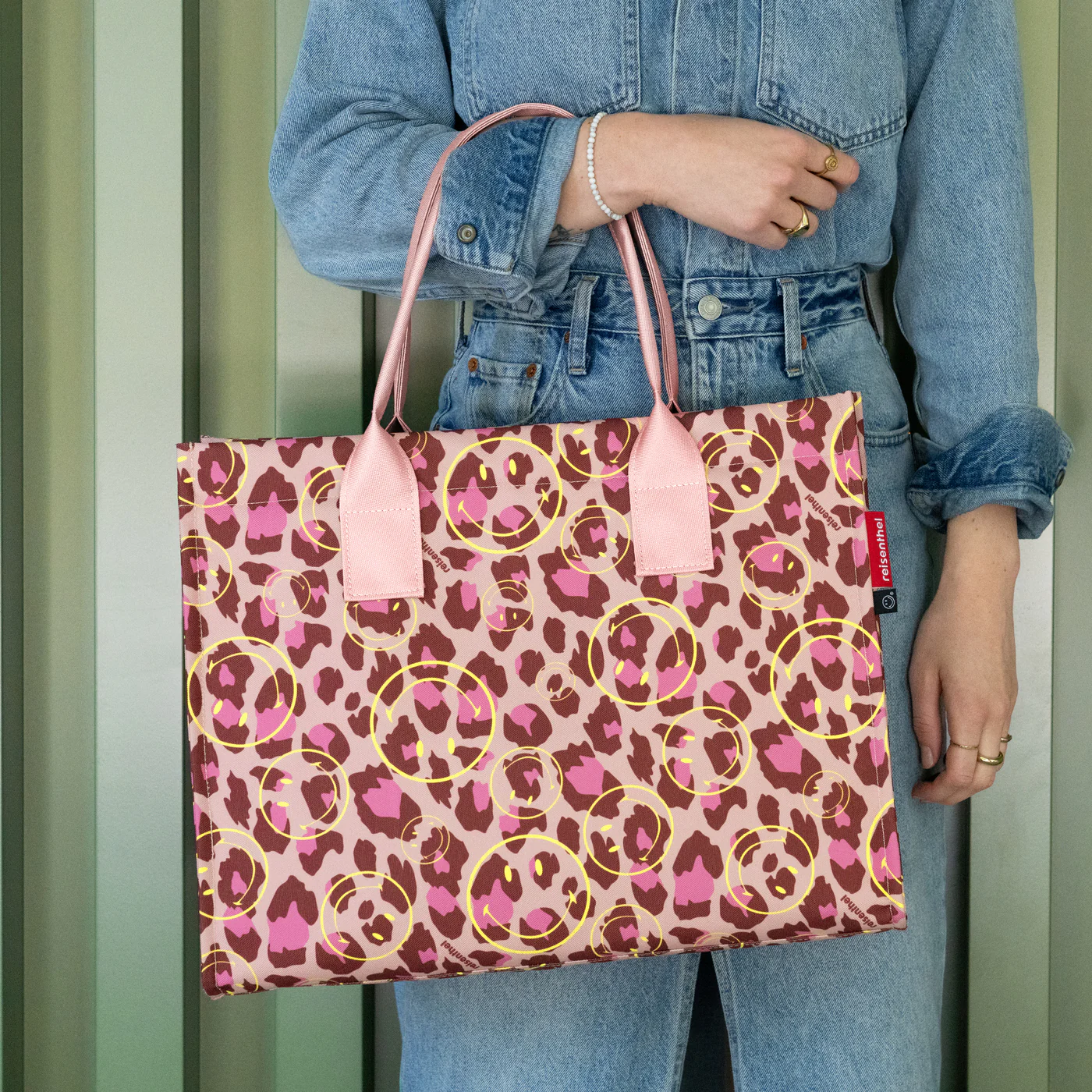 daily shopper smiley leo blush - Image 2